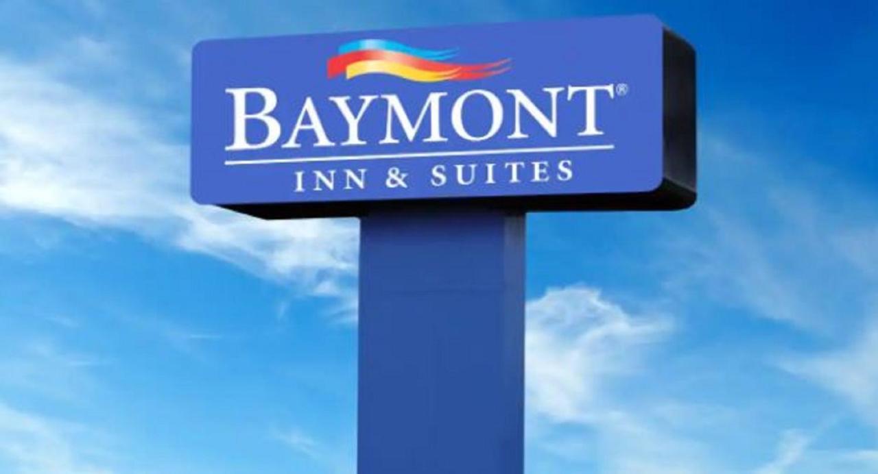 Baymont By Wyndham Youngstown Exterior photo